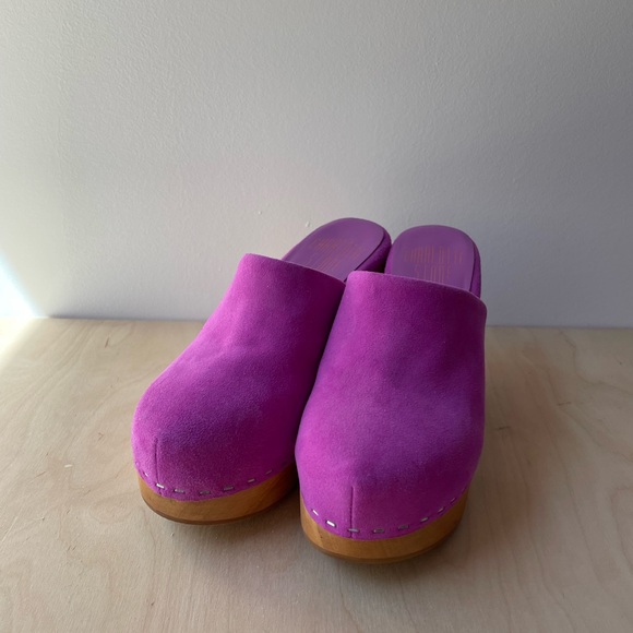 Charlotte Stone Marlo in Berry - Picture 3 of 4